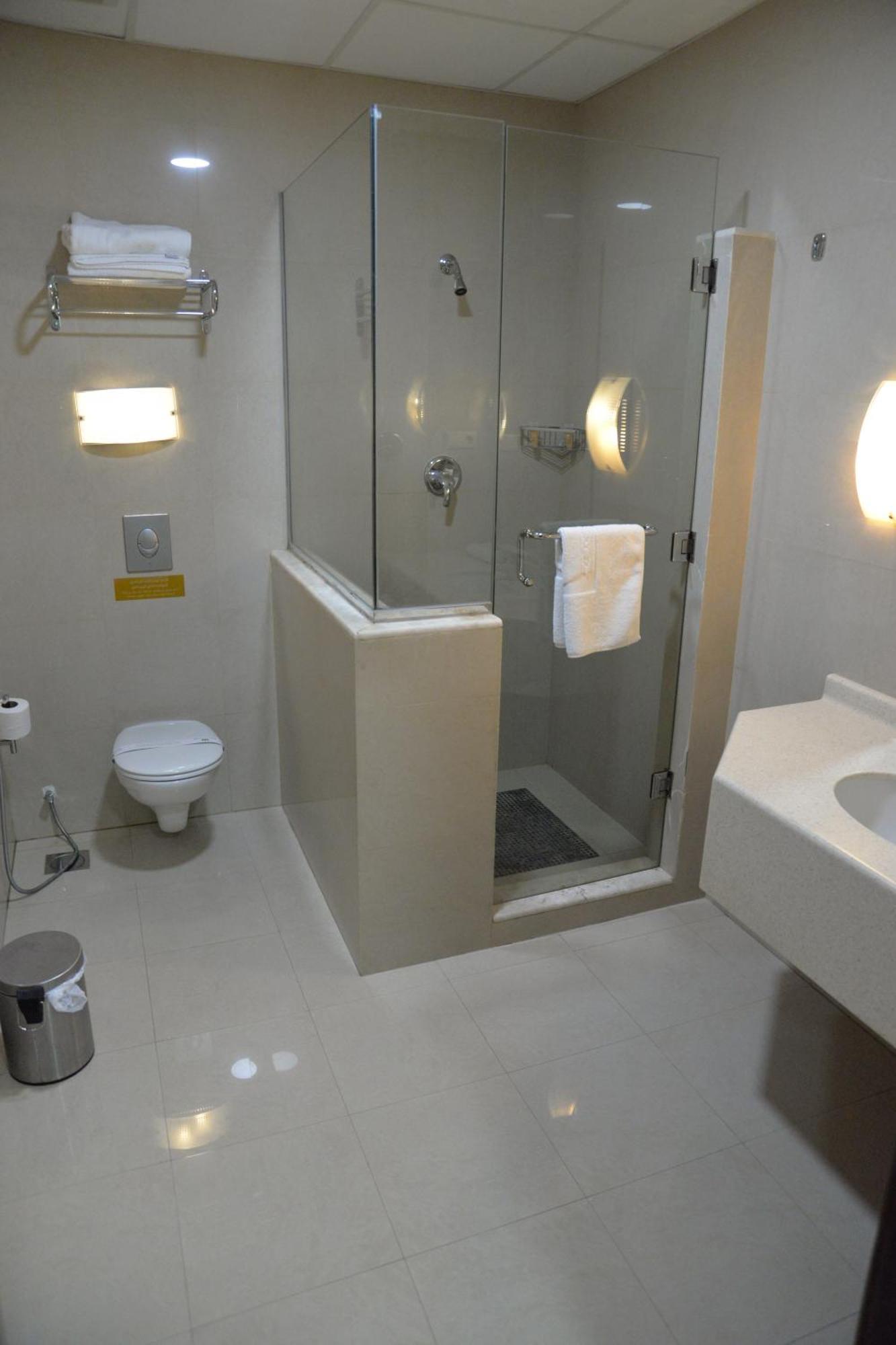 The Palace Suites Al Khobar Eksteriør billede