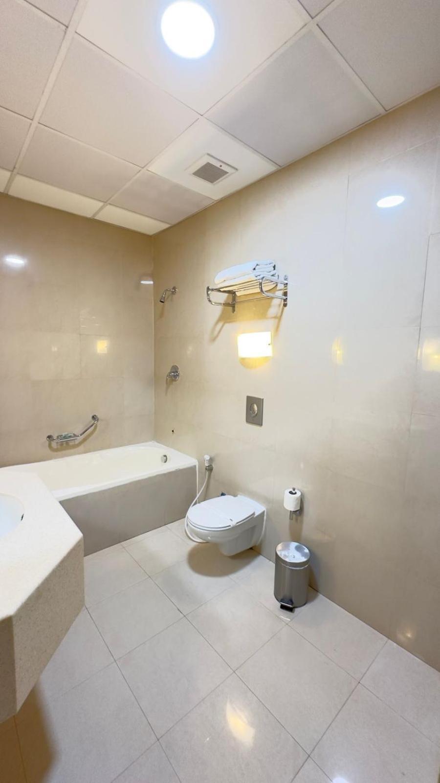 The Palace Suites Al Khobar Eksteriør billede