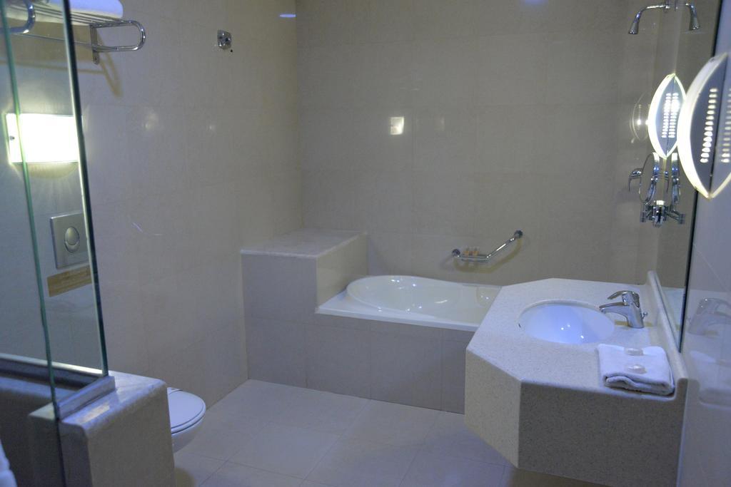 The Palace Suites Al Khobar Eksteriør billede